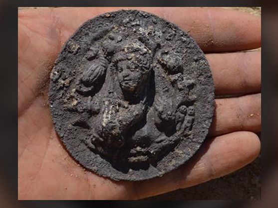 2,100-year-old burial of Aphrodite 'priestess' discovered in