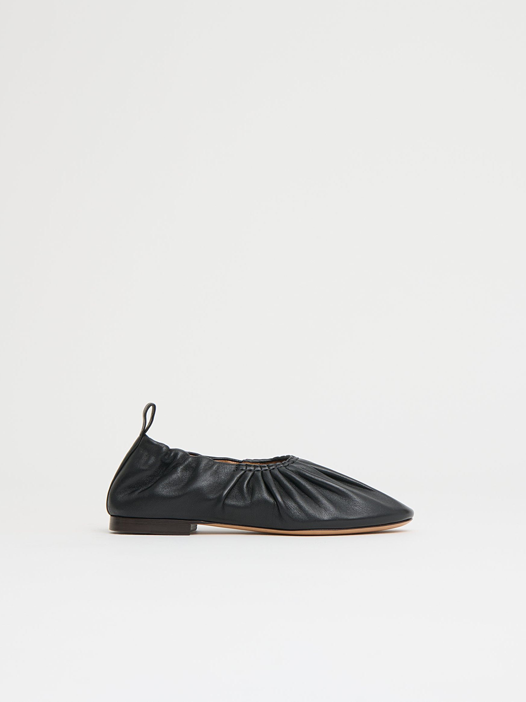 Ruched Ballerina - Black