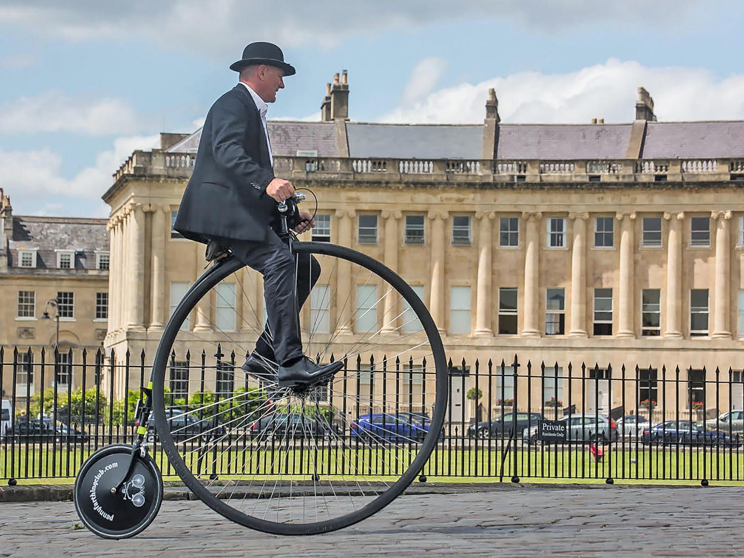 The penny-farthing rider who made a 400-mile trek across war-torn