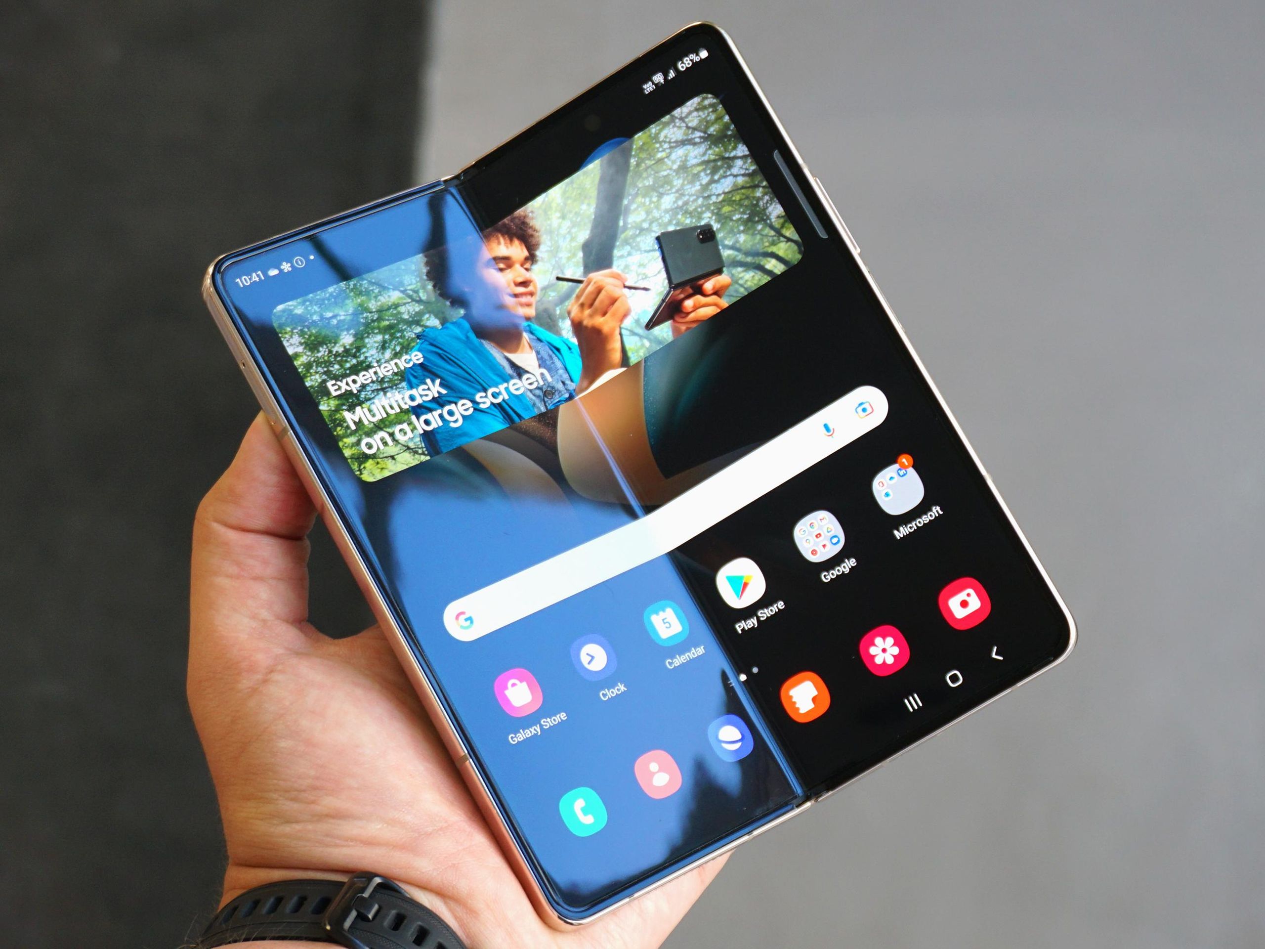 Samsung Galaxy Z Fold 4 review: a compelling do-it-all device 