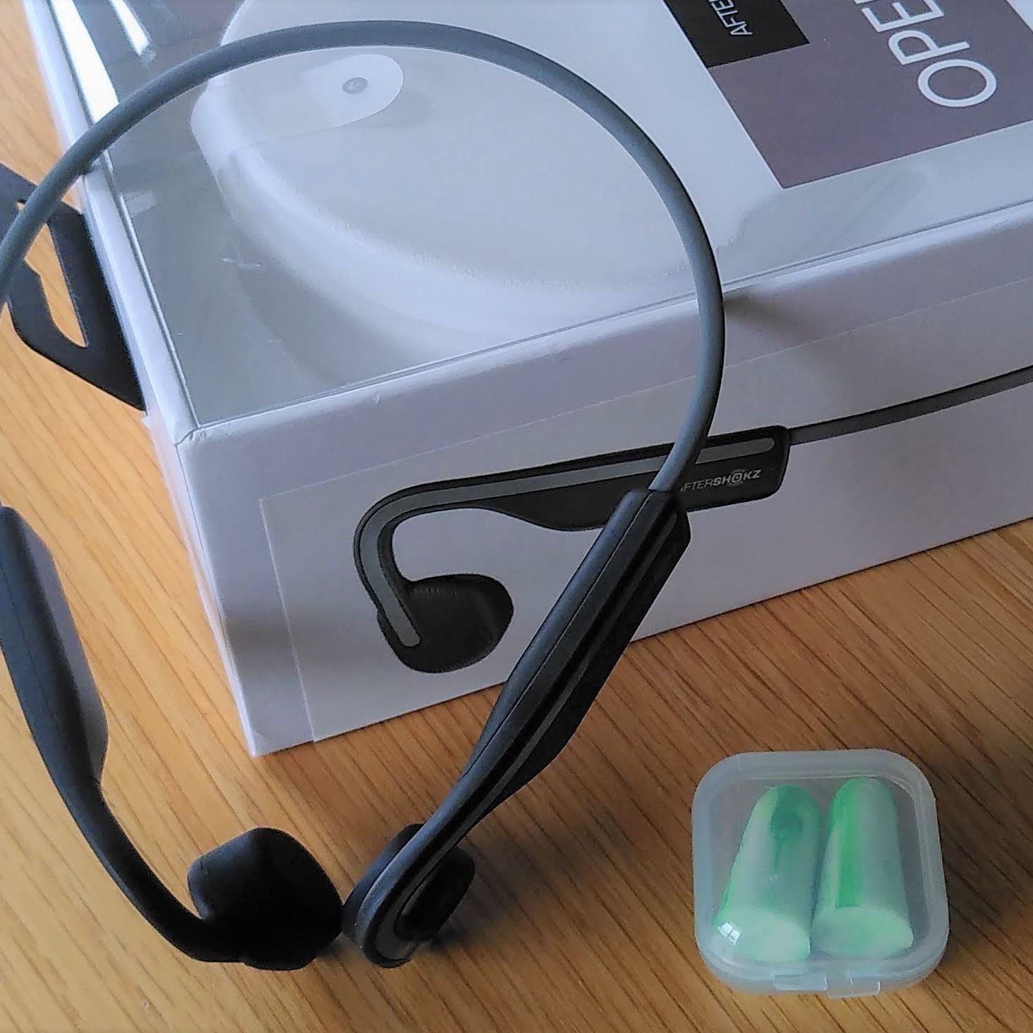 AFTERSHOKZ - 美品★使用1回 SHOKZ OPENMOVE Grey AfterShokz OpenMove Wireless Bone Conduction Headphones for