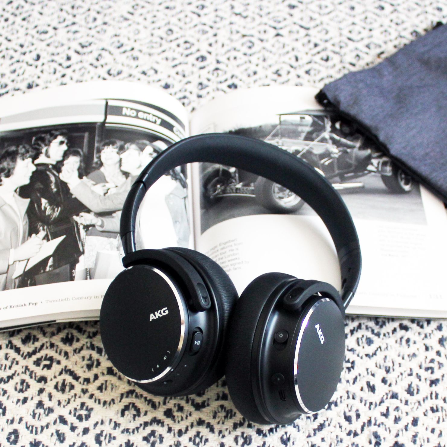 AKG Y600NC Over-ear Bluetooth Wireless Headphones with Noise