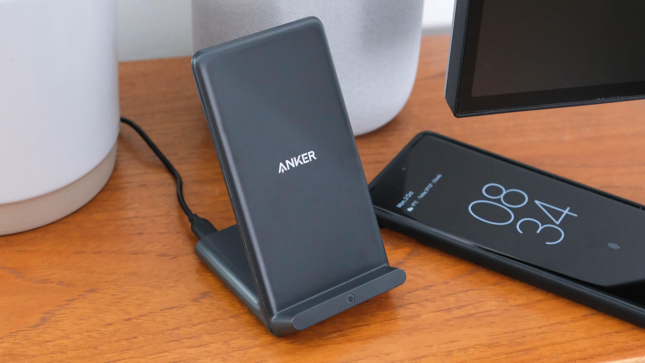 Anker 313 Wireless Charging Stand review | Digital Camera World
