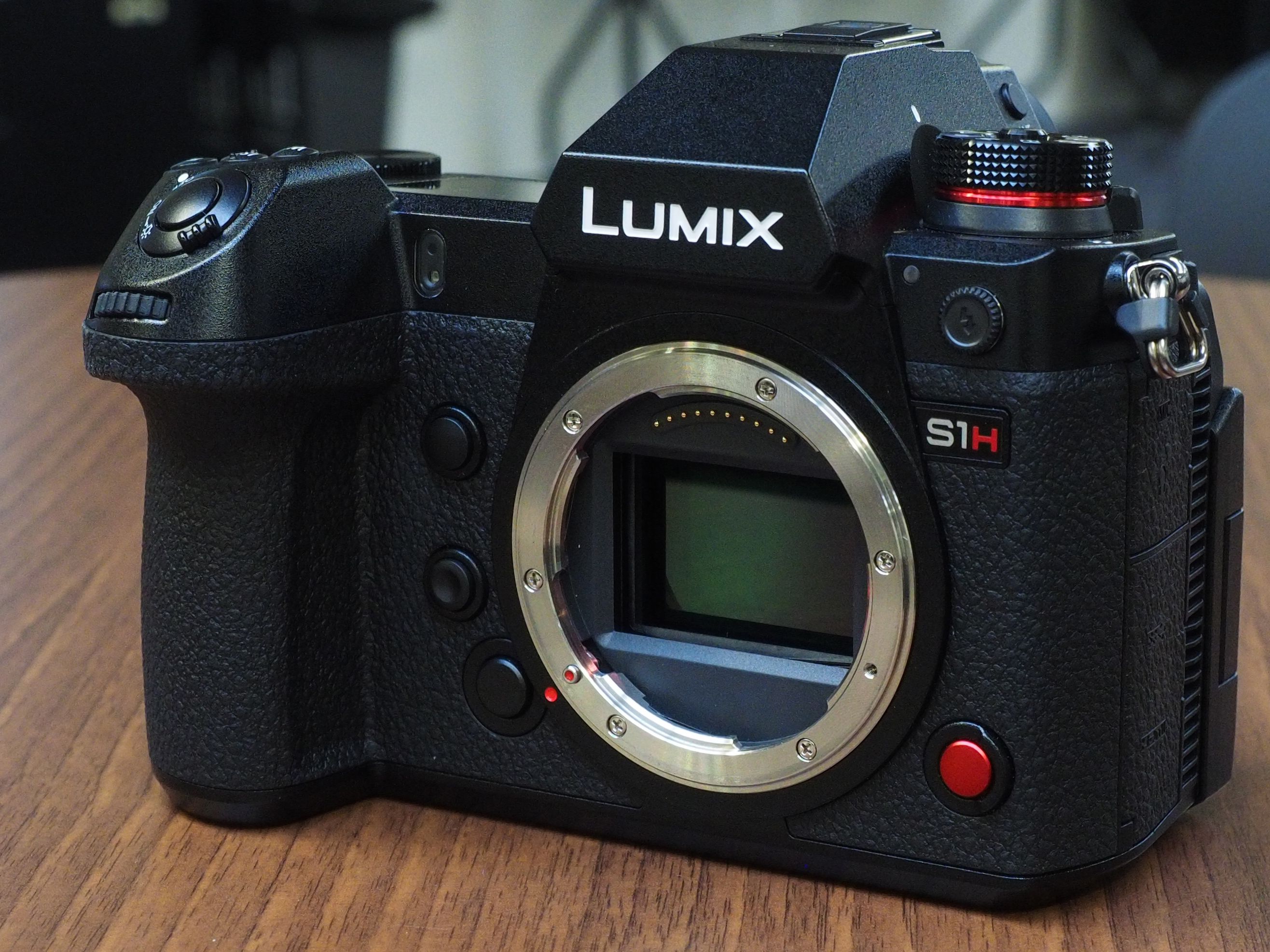 Panasonic LUMIX S1H ボディ ルミックス DC-S1H 概要 デジタル一眼カメラ/ボディ DC-S1H | LUMIX（ルミックス