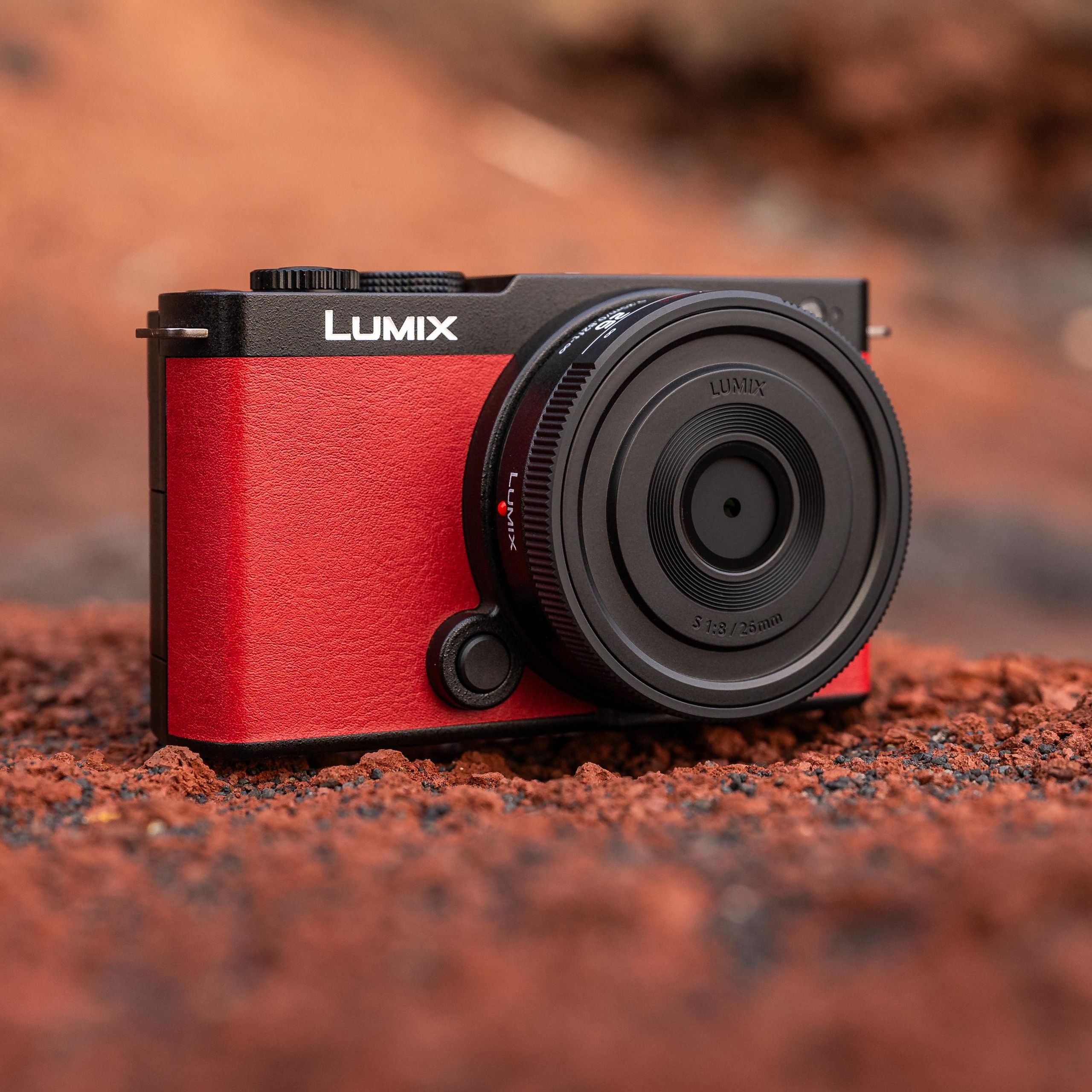 Panasonic pancake! A new super-skinny 26mm lens is here to match