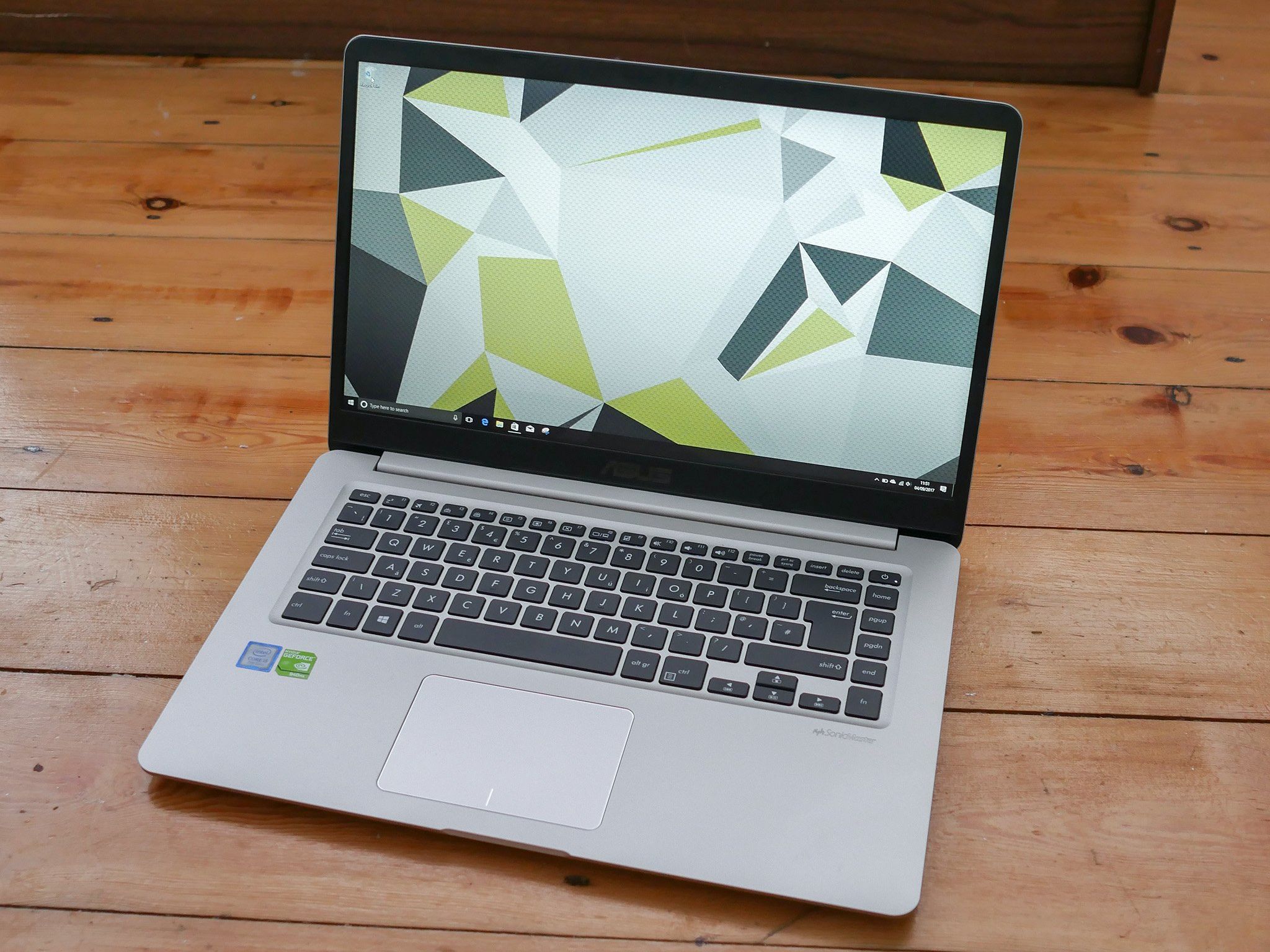 ASUS VivoBook S15 S510 Review: Premium style with a great mid
