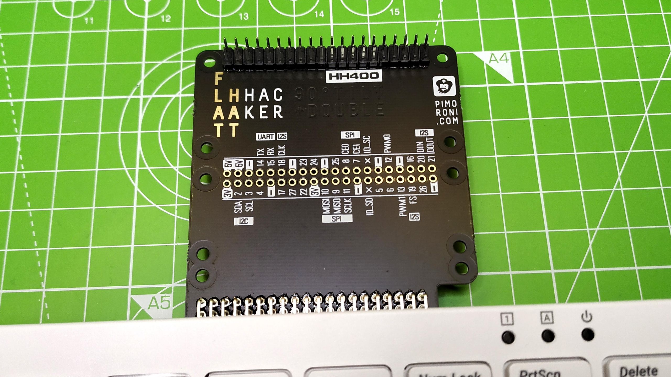Pimoroni Flat HAT Hacker Review: Add HATs to Raspberry Pi 400