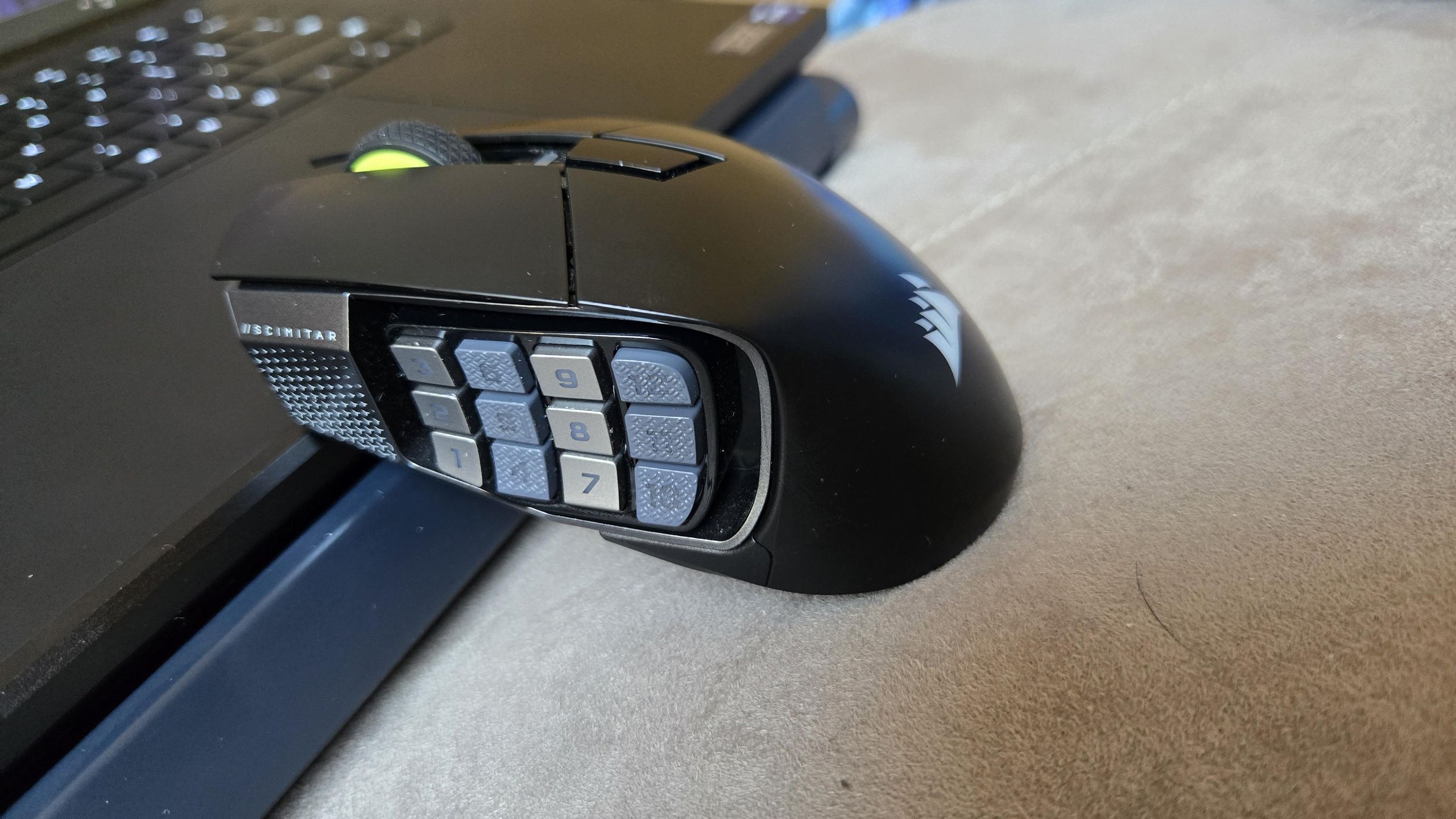 Corsair Scimitar Elite Wireless SE review | PC Gamer