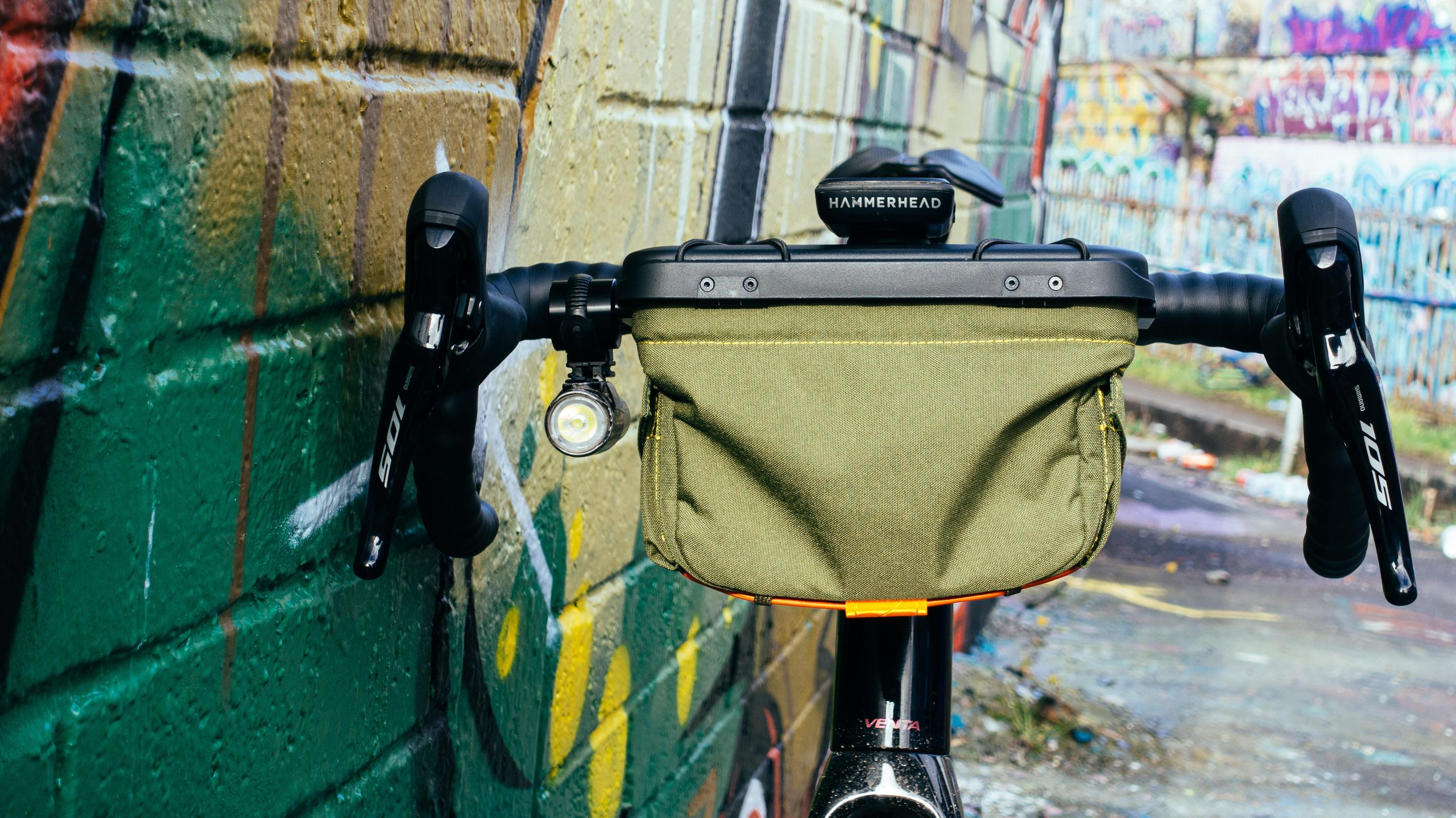 ROUTE WERKS　The Handlebar Bag (gray/BK) Route Werks Handlebar Bag - BIKEPACKING.com