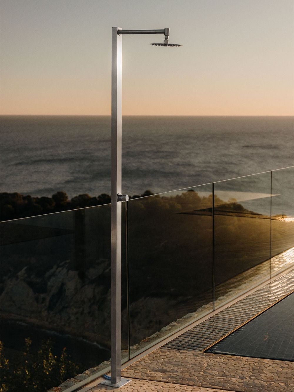 Hernan Stainless Steel Outdoor Shower