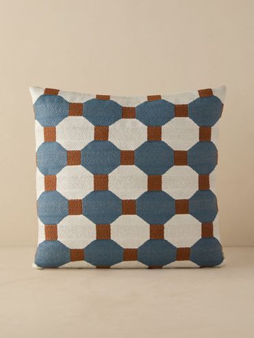 Jessa Indoor / Outdoor Pillow