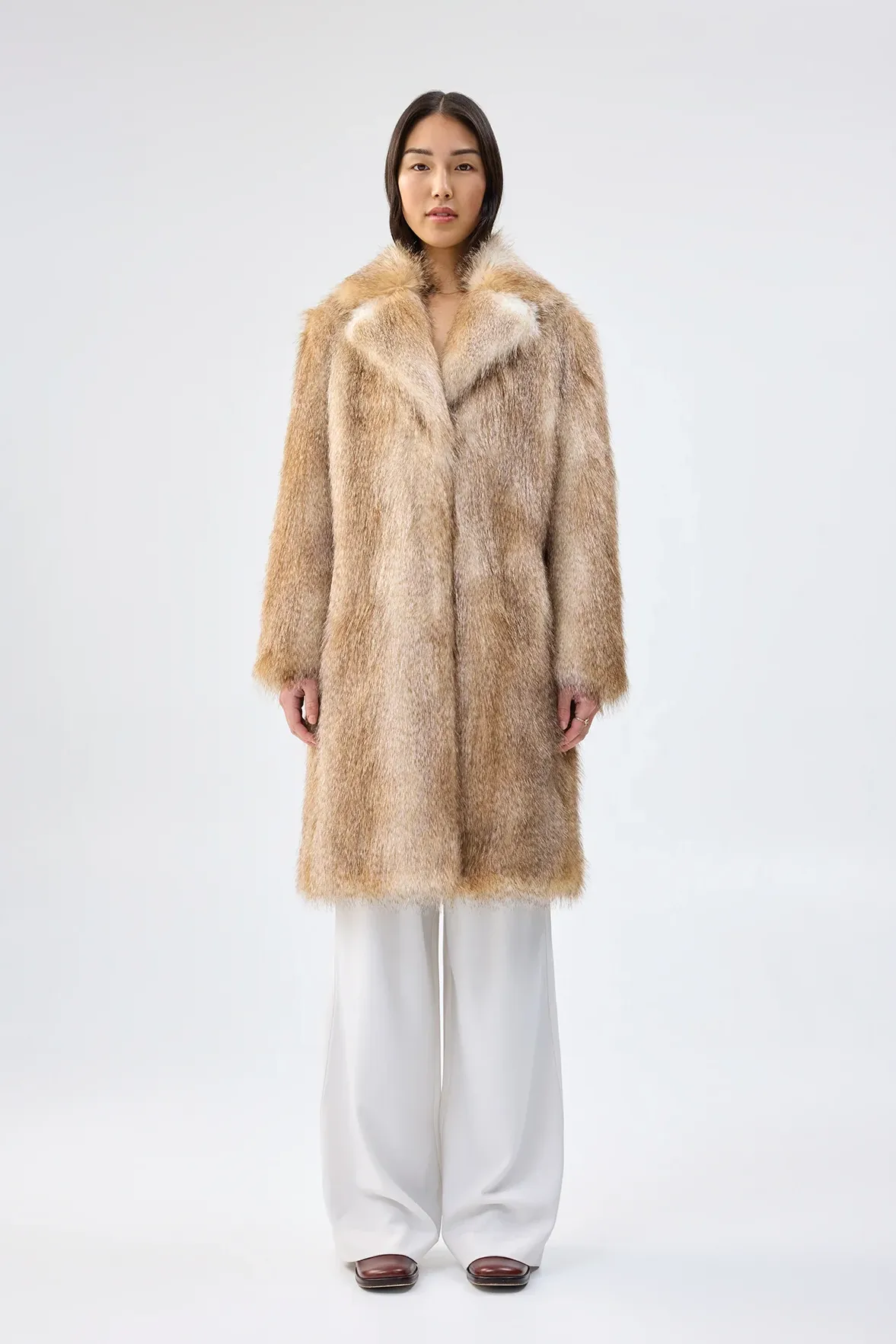Unreal Fur, Pioneer Coat
