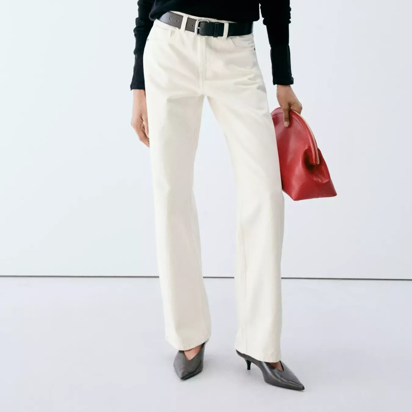 Mid-Rise Straight Jeans - Women | Mango United Kingdom