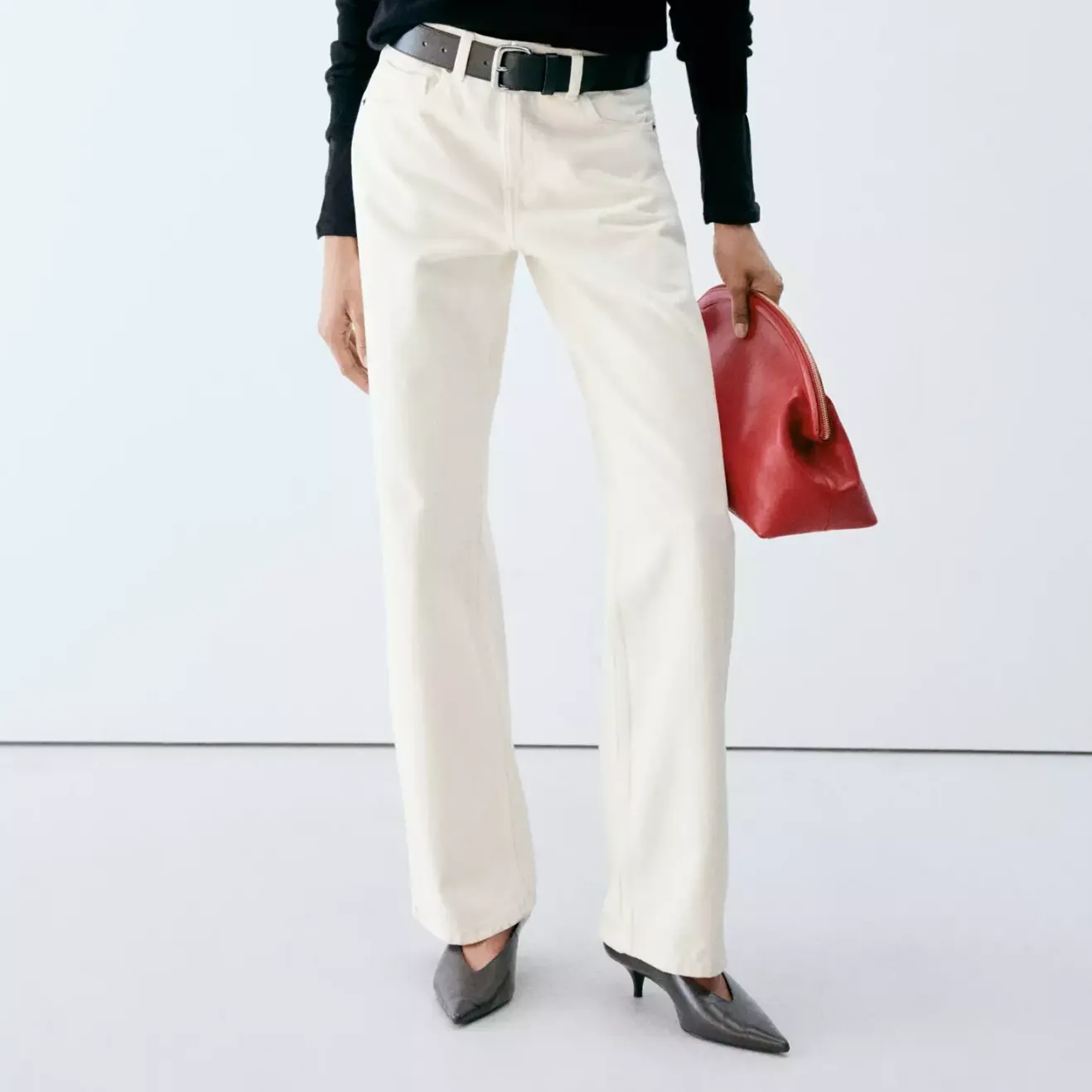 Mid-Rise Straight Jeans - Women | Mango United Kingdom
