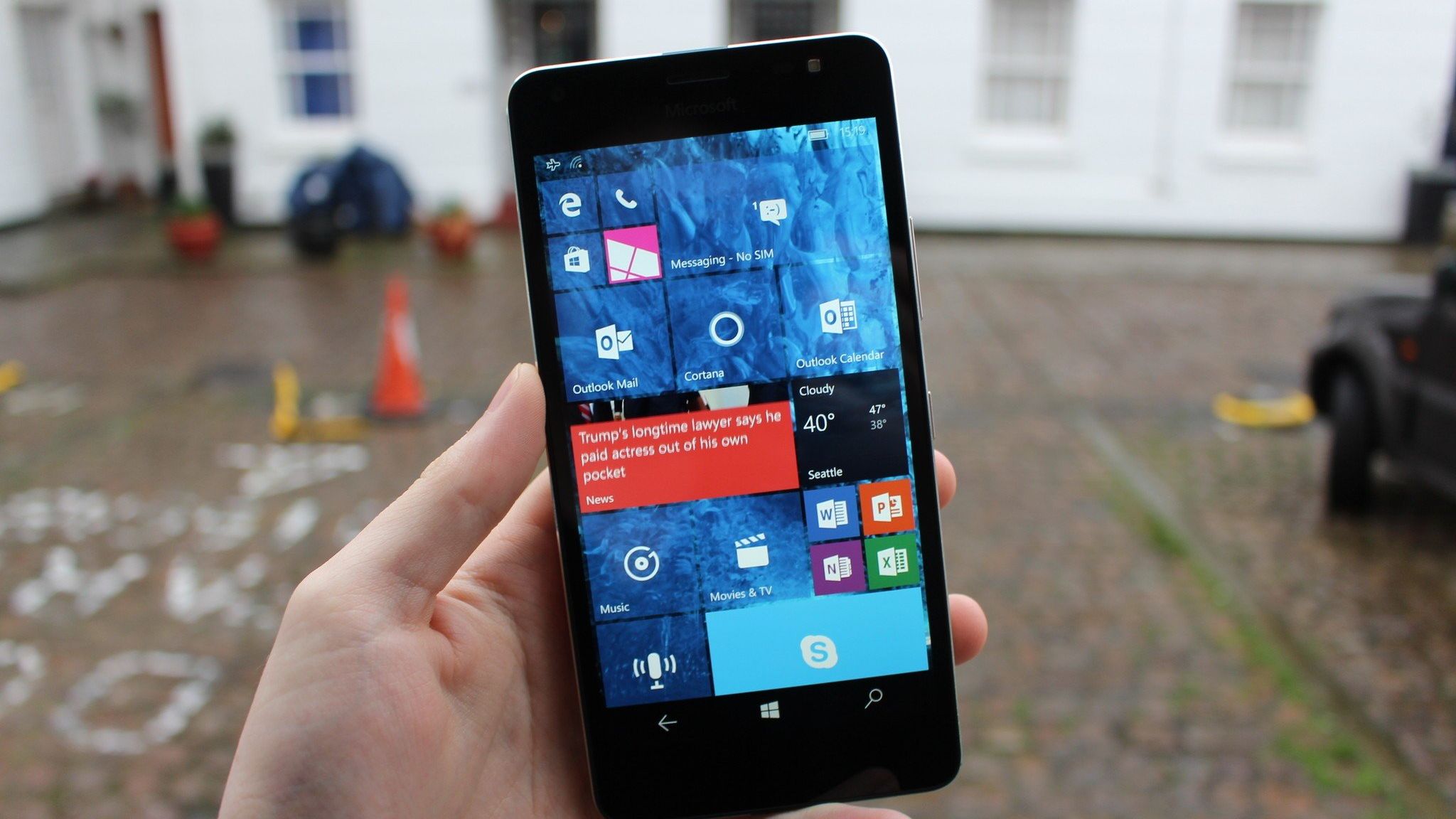 Microsoft Lumia 650 16GB Unlocked Windows 10 4G Smartphone - Grade A++ Pristine