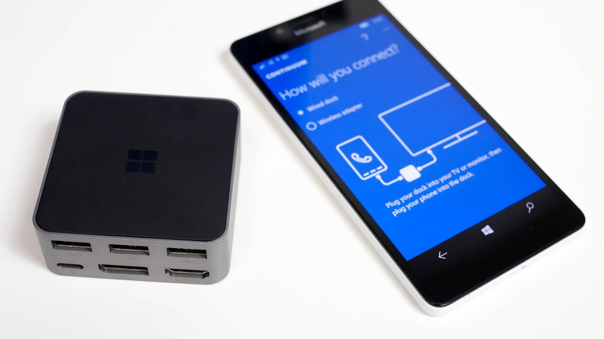 Microsoft Lumia 950XL Display Dock 美品 レア Microsoft Lumia 950XL Display Dock 美品 レア - メルカリ