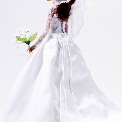 princess kate wedding dress doll Kate Middleton Royal Wedding Vinyl Portrait Doll