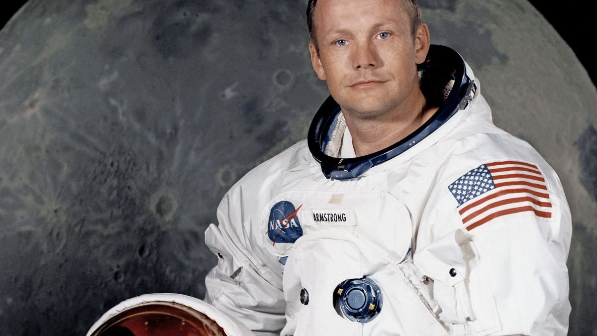 Neil Armstrong's Family Received $6 Million in a Secret Wrongful-Death  Settlement: Report | Space
