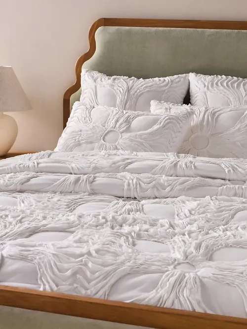 Stacy Bedspread