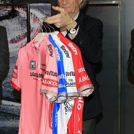 Paul Smith inspired by Andy Warhol for Giro d'Italia maglia rosa