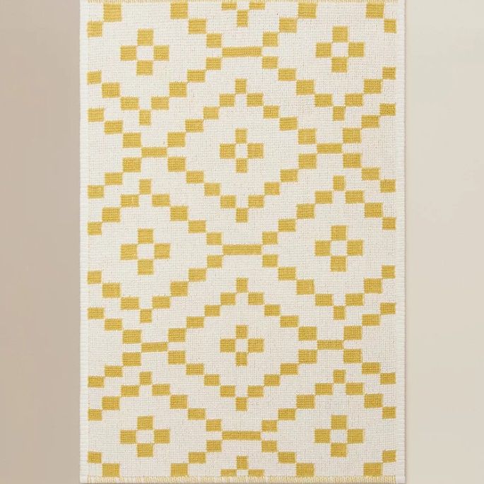 yellow bath mat