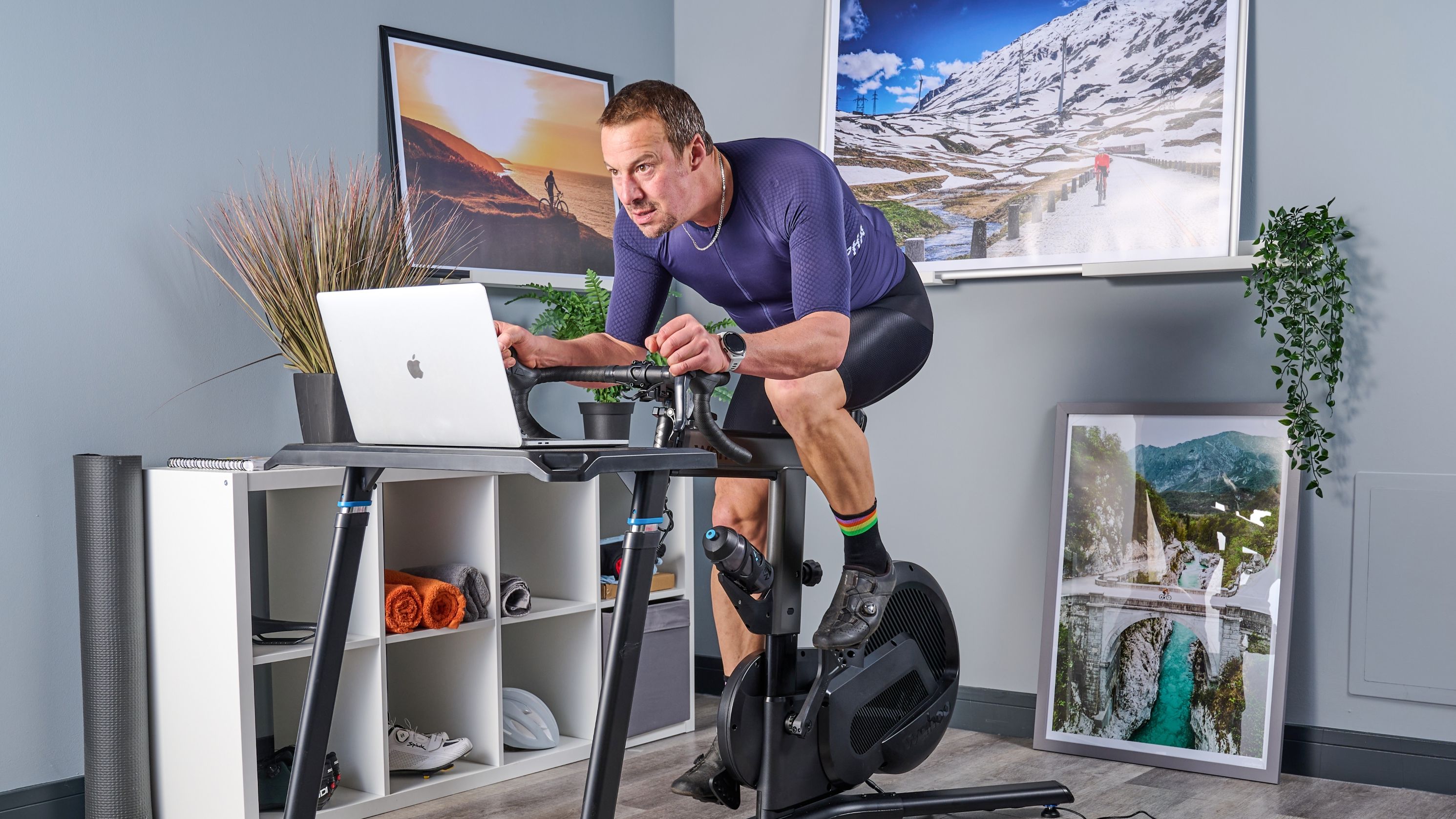 Cyclist on an indoor trainer doing an FTP test
