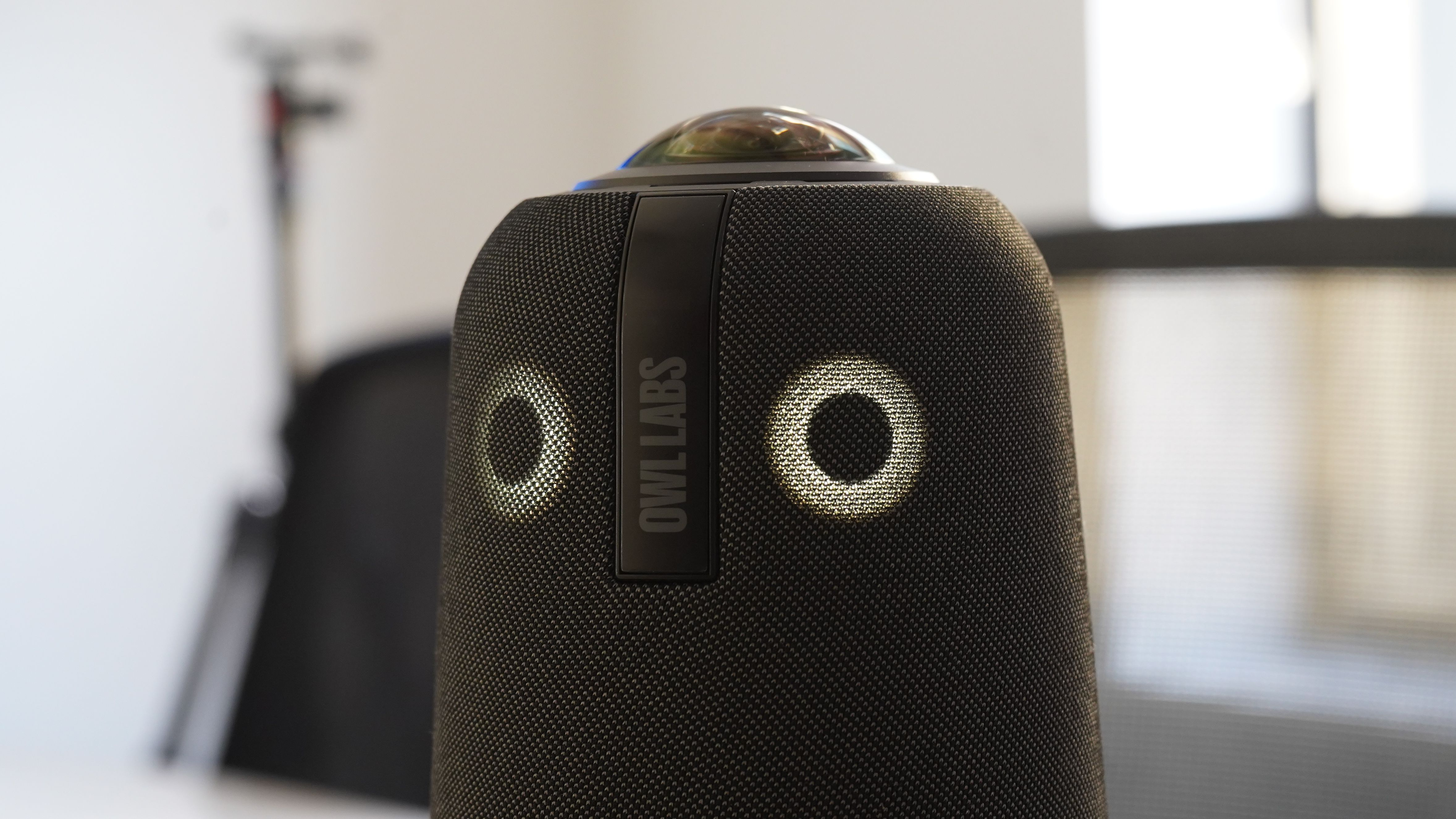Meeting Owl 5 Pro eyes
