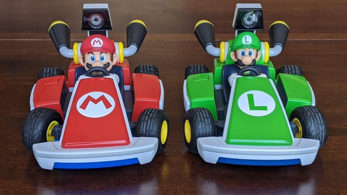 Super Mario Bros Mario Kart Live Double Pack Mario Kart Live: Home