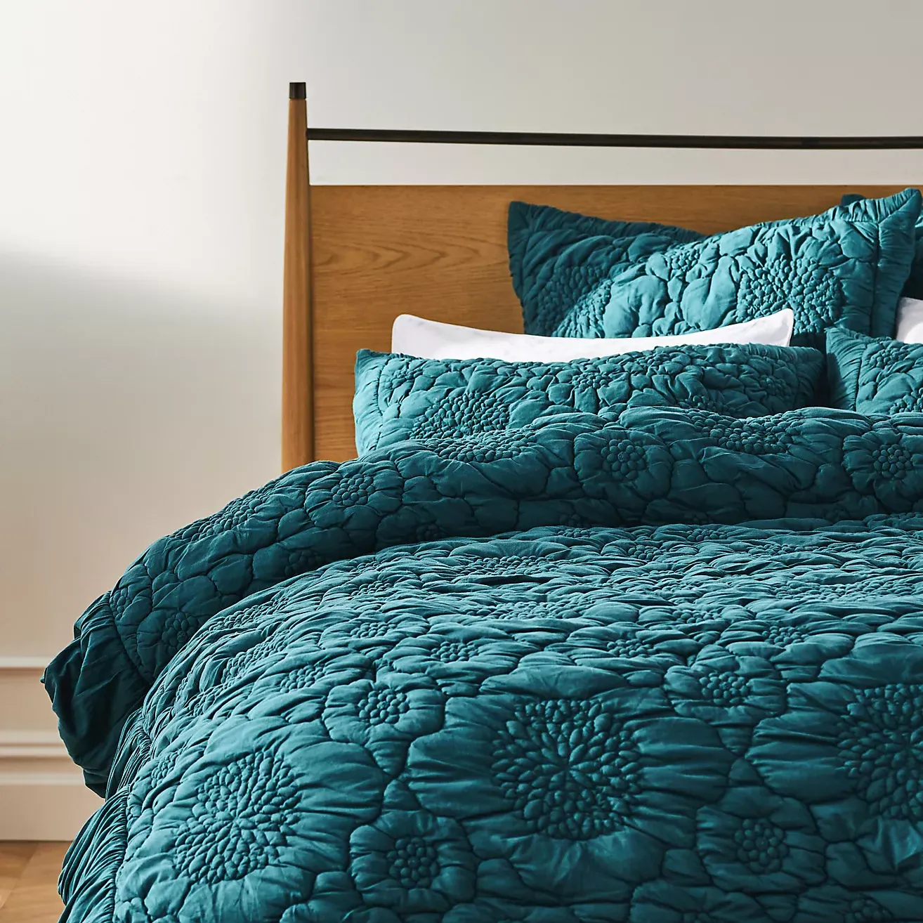 Dahlia Cotton Jersey Floral Quilt