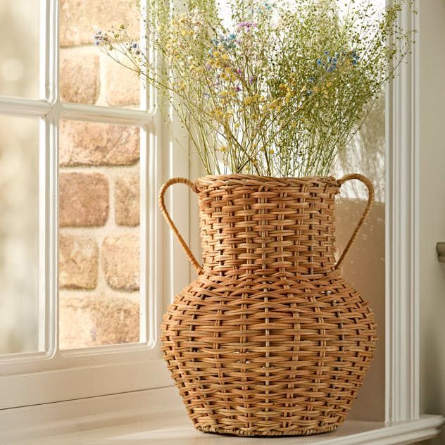 Traditional Rattan Pot Bellied Home Decor Flower Vase