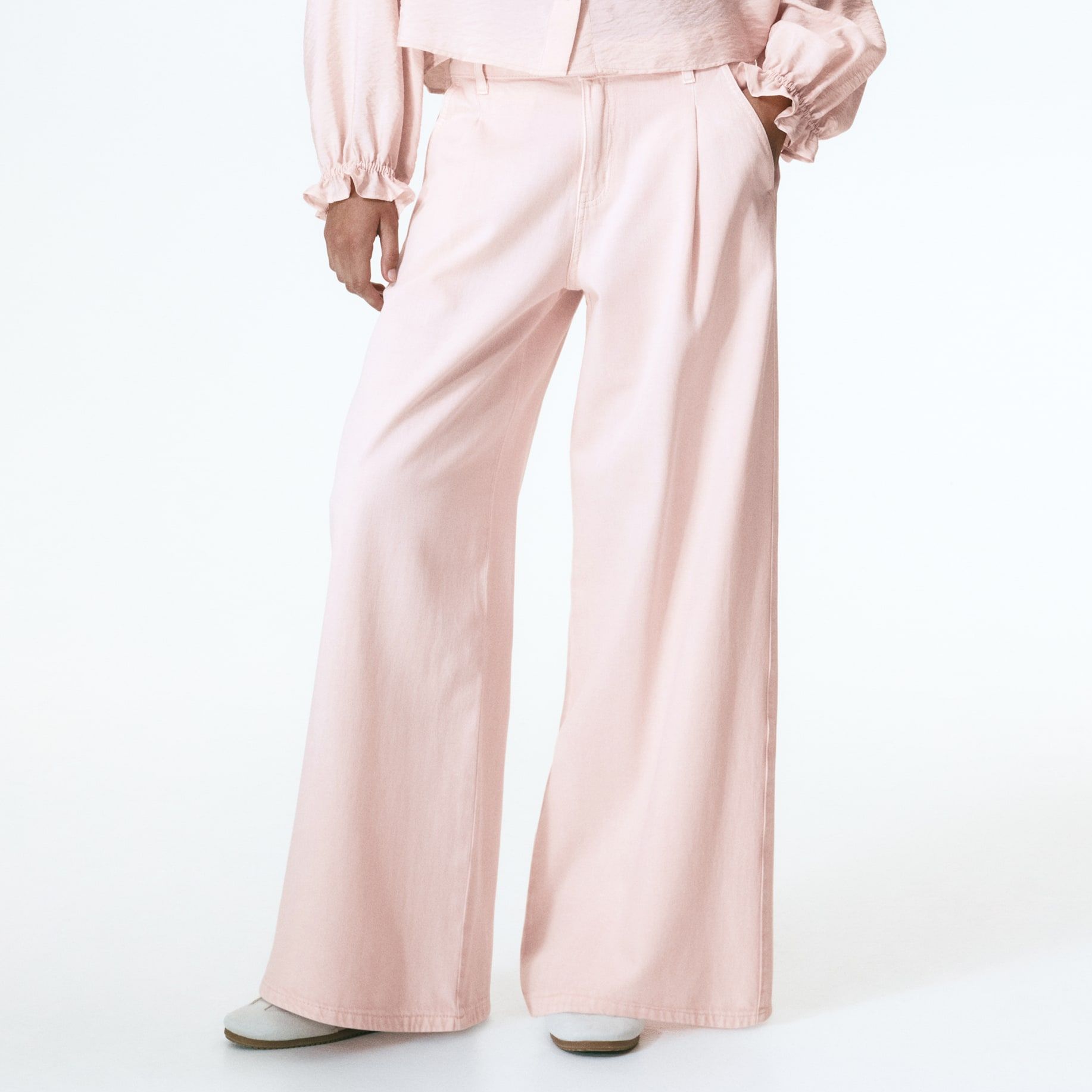 H&amp;amp;M Light Pink Twill Trousers