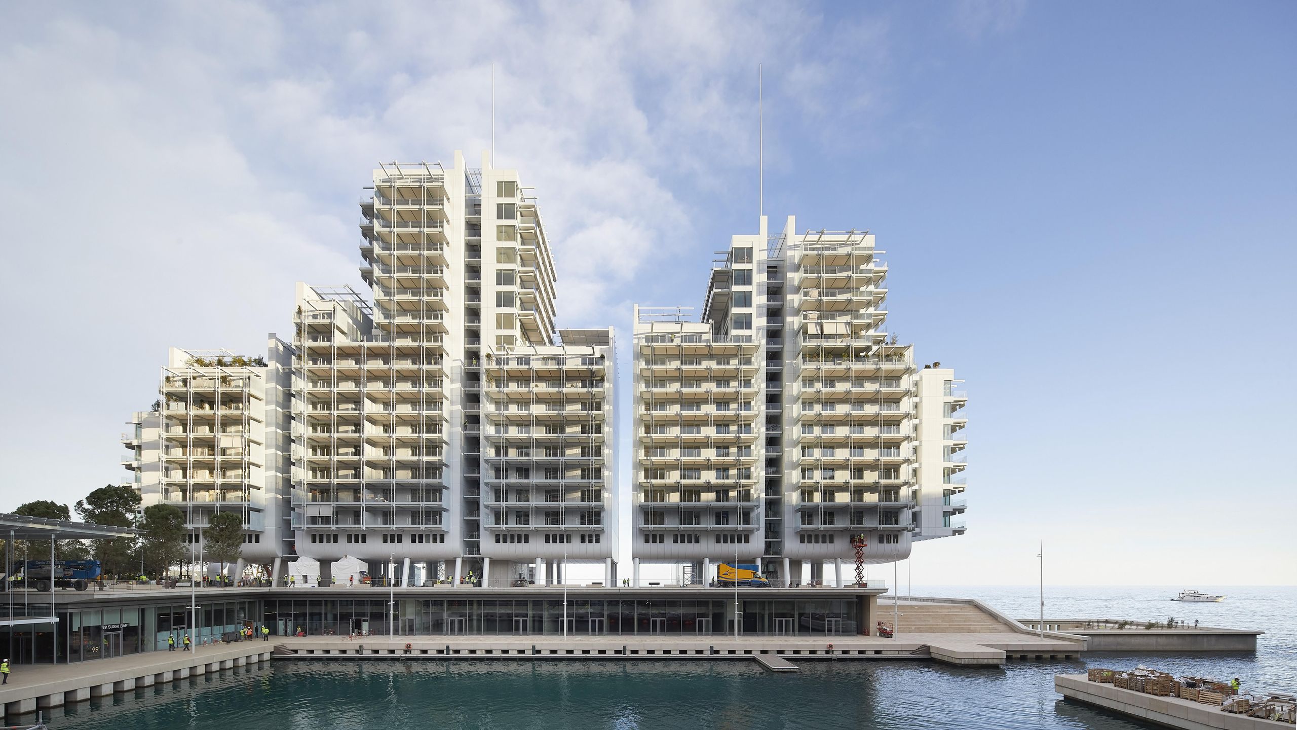 モナコ Monaco レーニエ3世 Rainier III 5フラン ピエフォー Tour Mareterra, the new Monaco neighbourhood | Wallpaper*