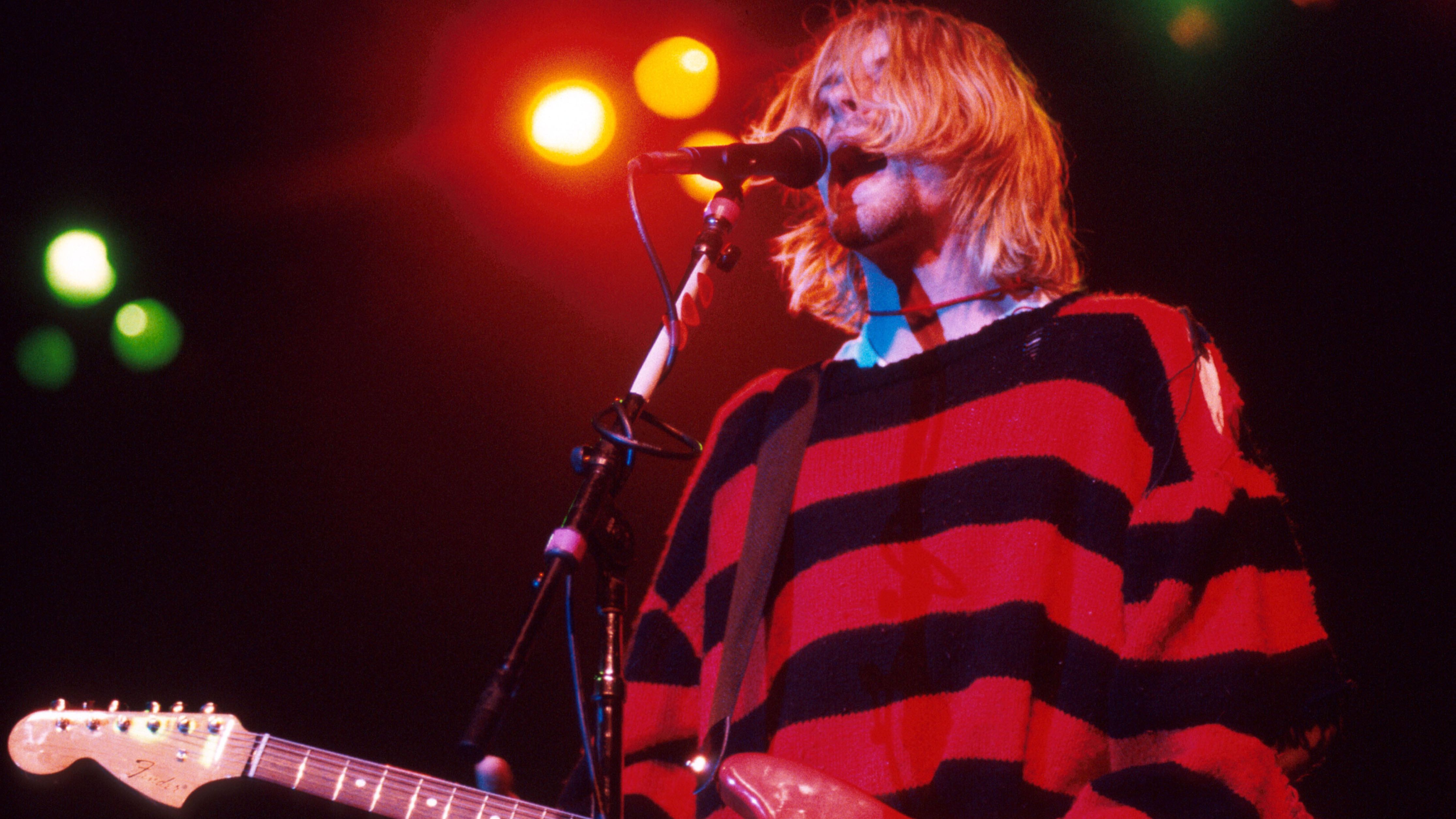 (NO TABLOIDS) Kurt Cobain of Nirvana during Nirvana in New York, New York. (Photo by Kevin Mazur/WireImage)