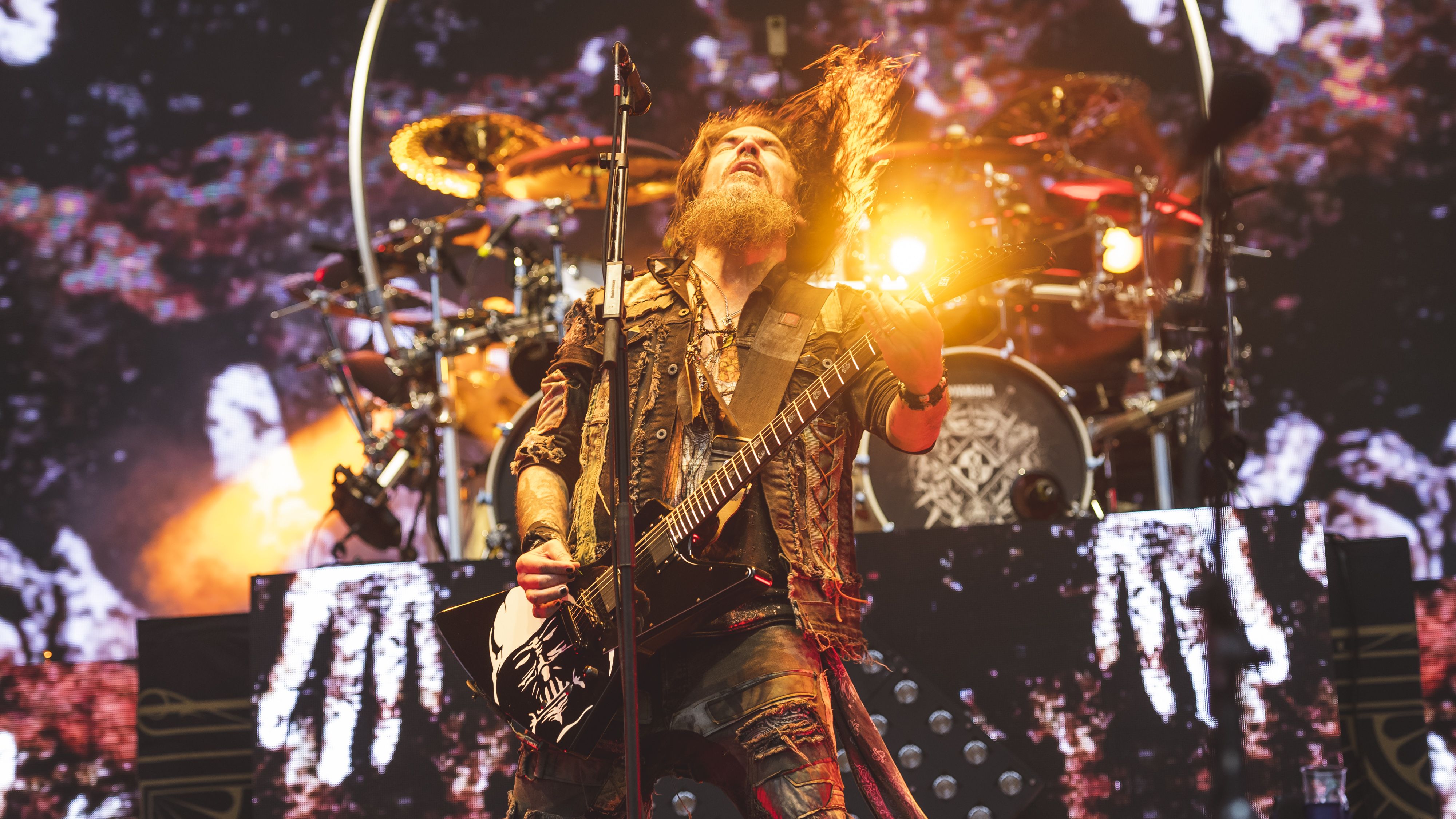 VIVEIRO, SPAIN - JUNE 26: Robb Flynn of the American heavy metal band Machine Head performs in concert at Resurrection Fest Estrella Galicia 2024 on June 26, 2024 in Viveiro, Spain. (Photo by Mariano Regidor/Redferns)