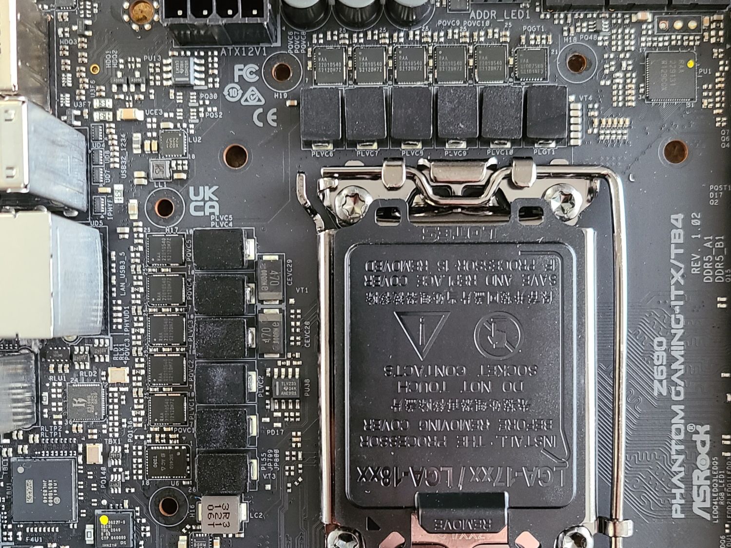 ASRock Z690 Phantom Gaming-ITX/TB4 Review: Thunderbolt, but