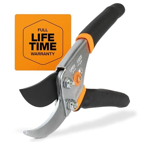 Fiskars Bypass Pruning Shears, 5/8-Inch Cut Capacity Garden Clippers, Gardening Scissors With Sharp, Rust Resistant Steel Blade