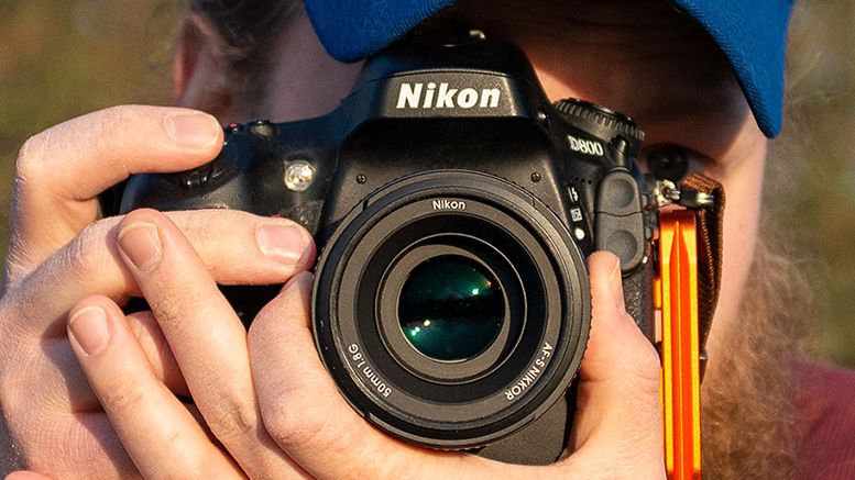 D800