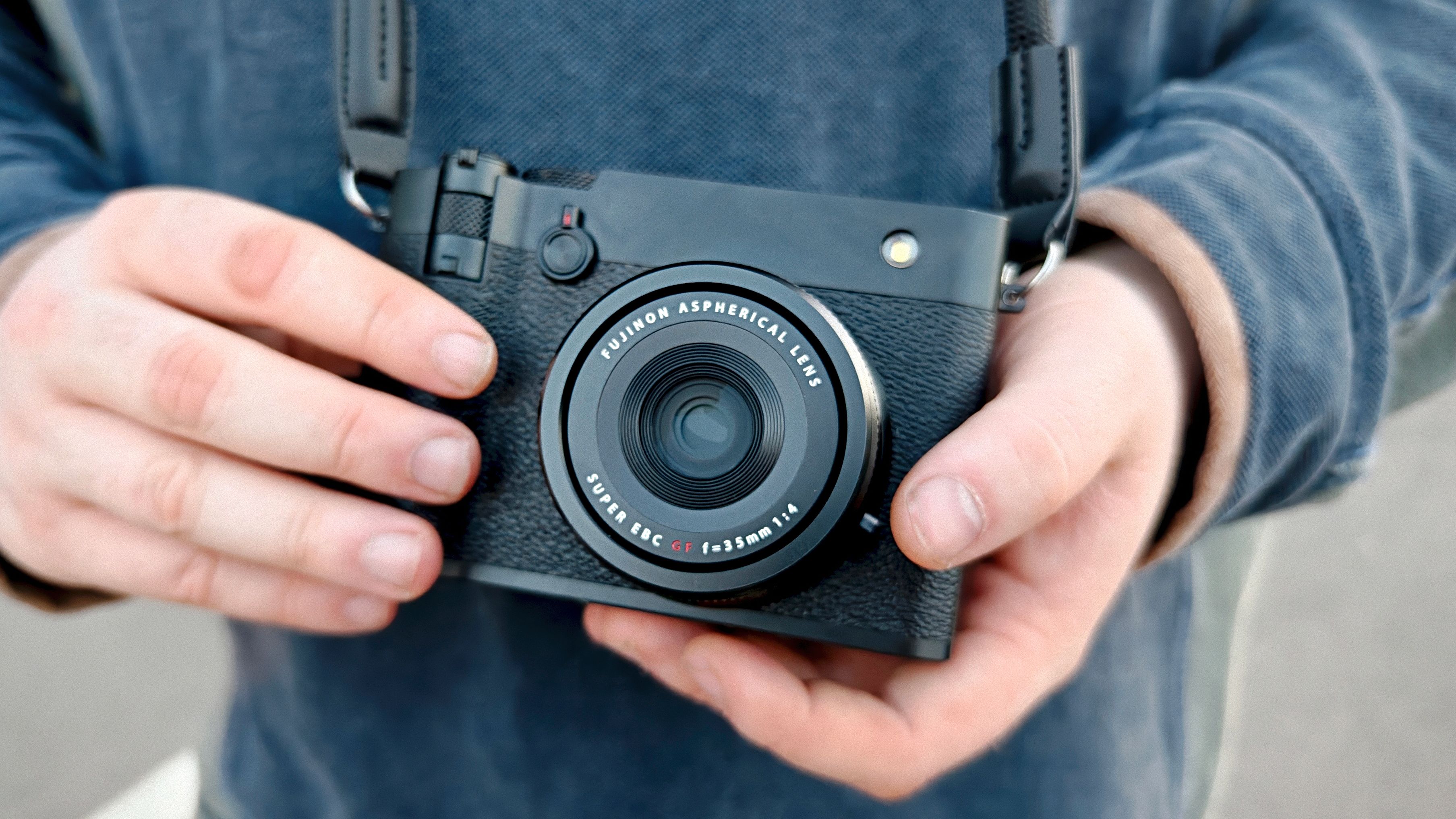 Fujifilm GFX100RF