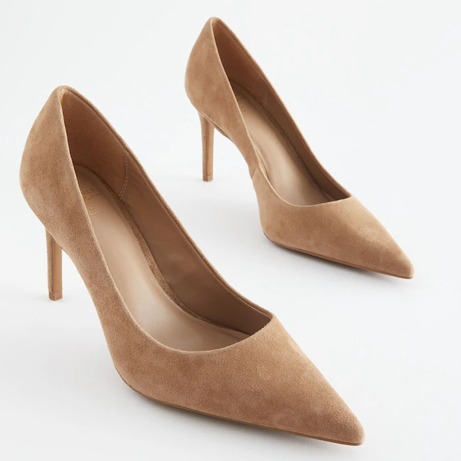Next camel court heels