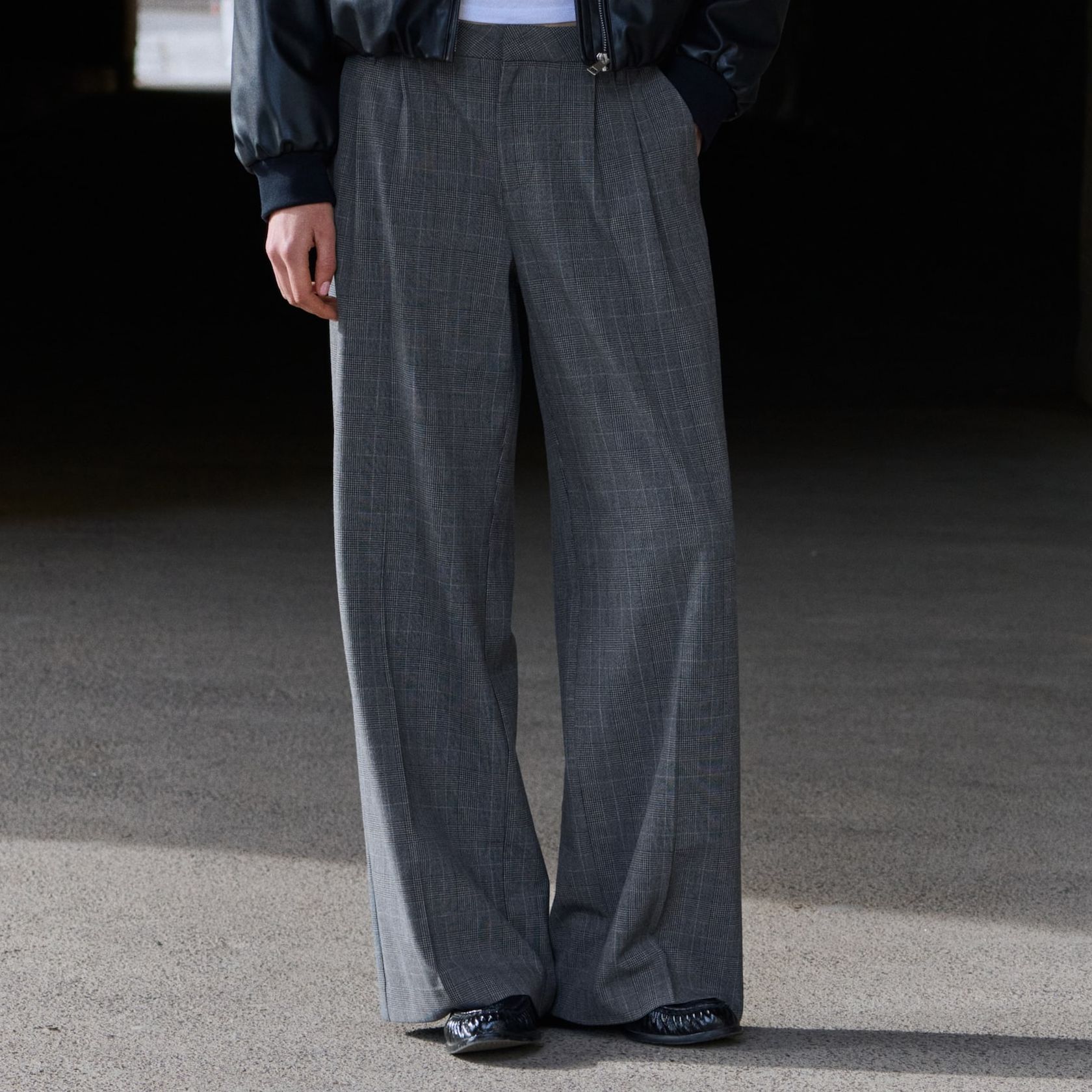 H&amp;amp;M Wide-Leg Tailored Trousers