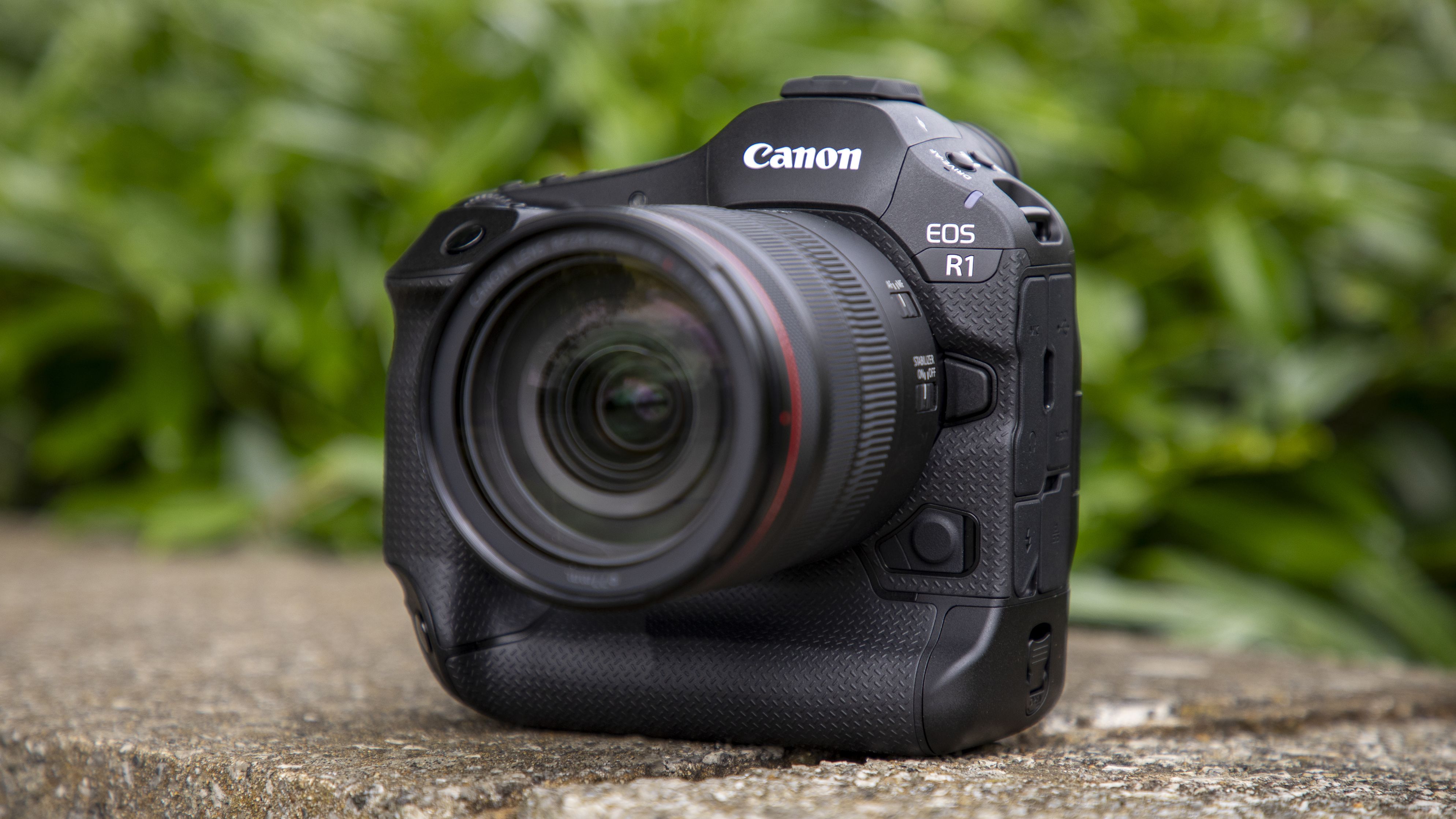 Canon EOS R1