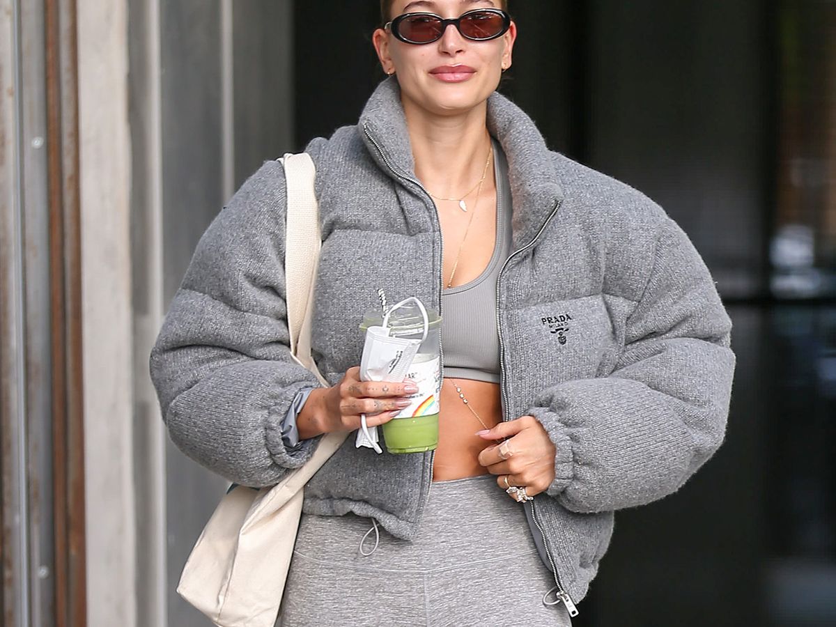 hailey-baldwin-alo-leggings-