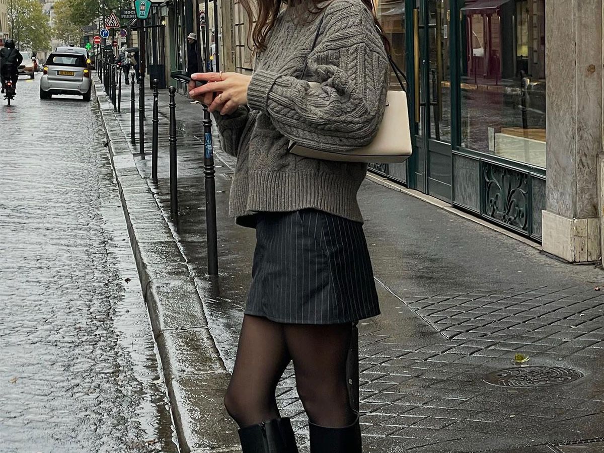 Sheer Tights Jean Skirt And Tights Outfit Tights Denim Dress Winter Outfit Winter Outfit Ideas Short