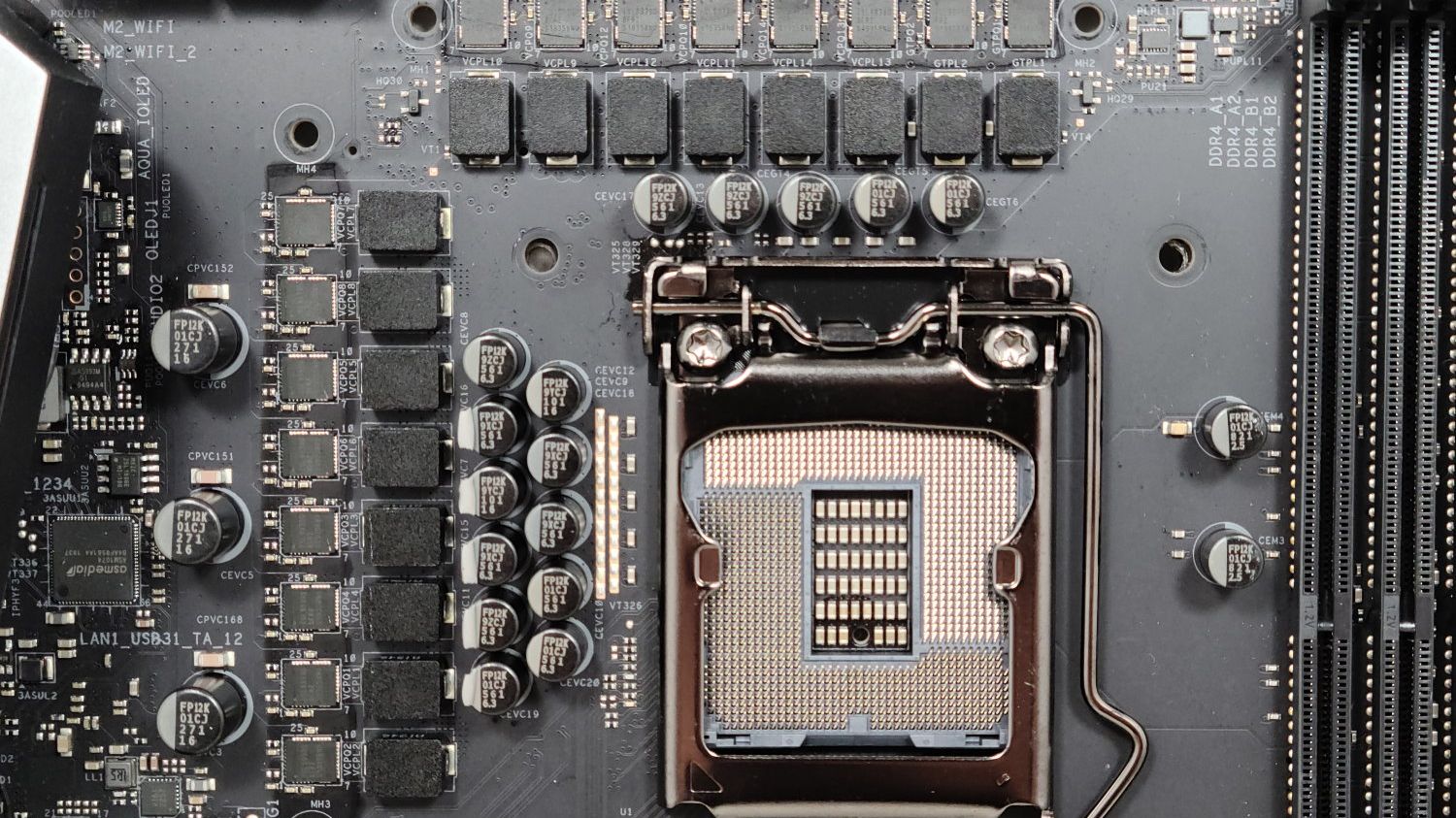 ASRock > Z490 AQUA