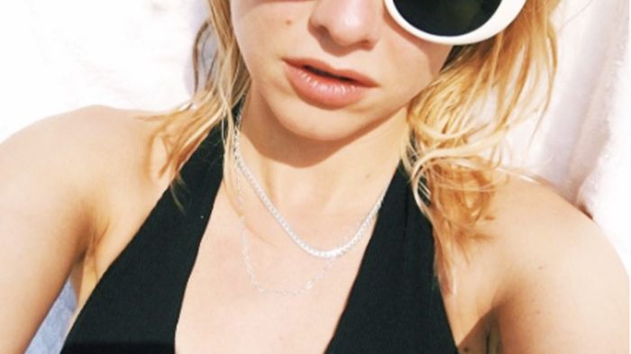 The '90s-Style Sunglasses Everyone's Wearing Again | Who What Wear