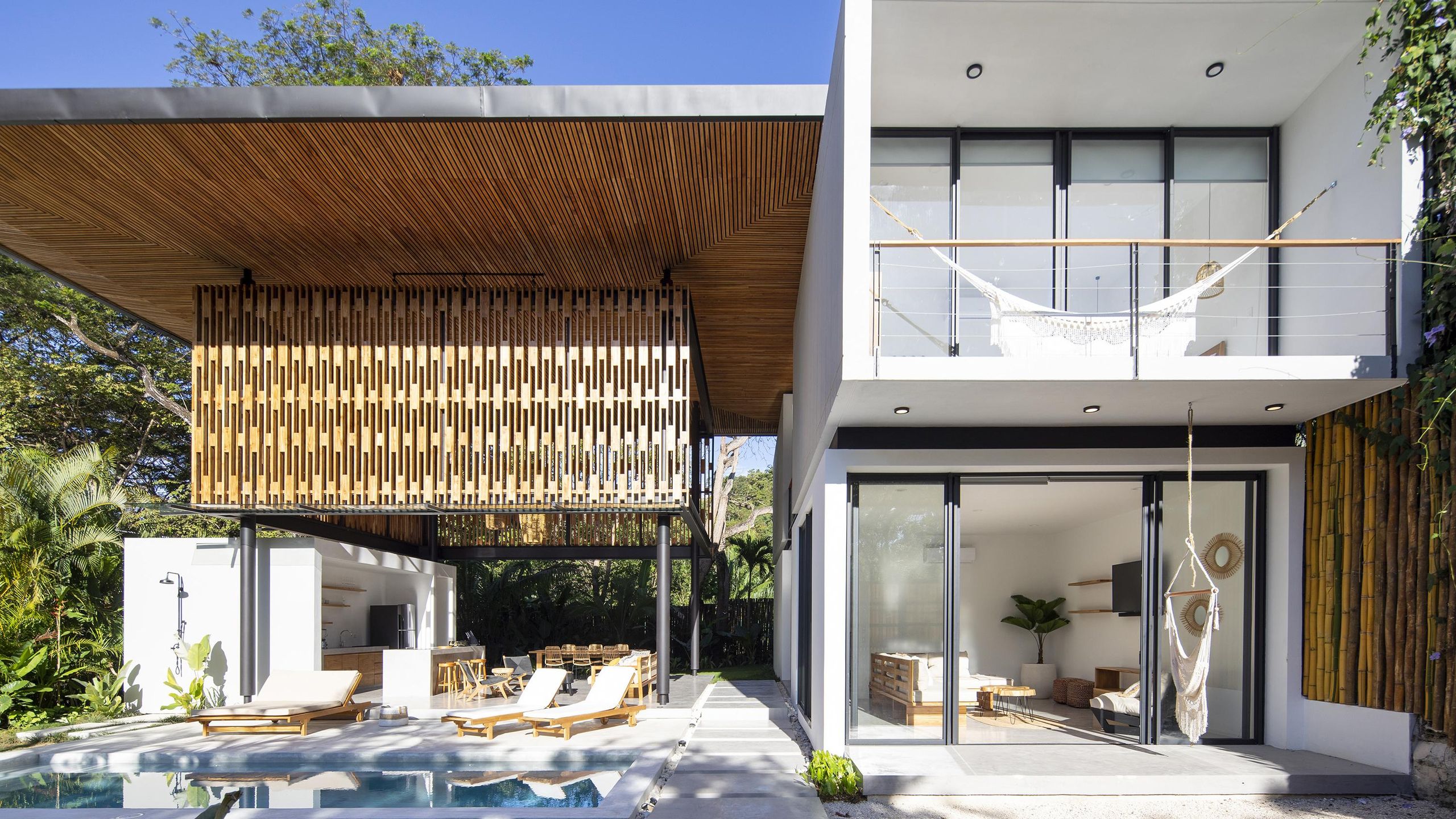 Explore this sustainable Costa Rican retreat by Studio Saxe