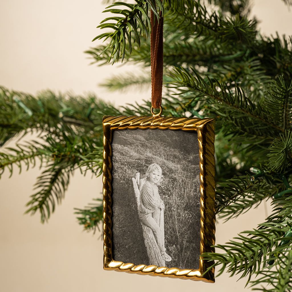 Braided Brass Frame Ornament