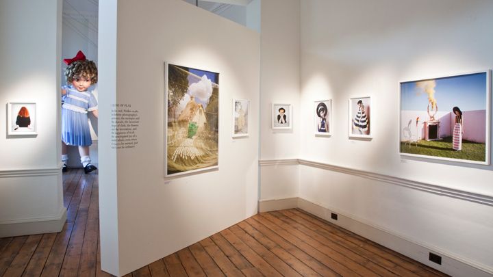 アート・デザイン・音楽 Tim Walker STORY TELLER Amazon | Tim Walker: Story Teller | Walker, Tim | Individual