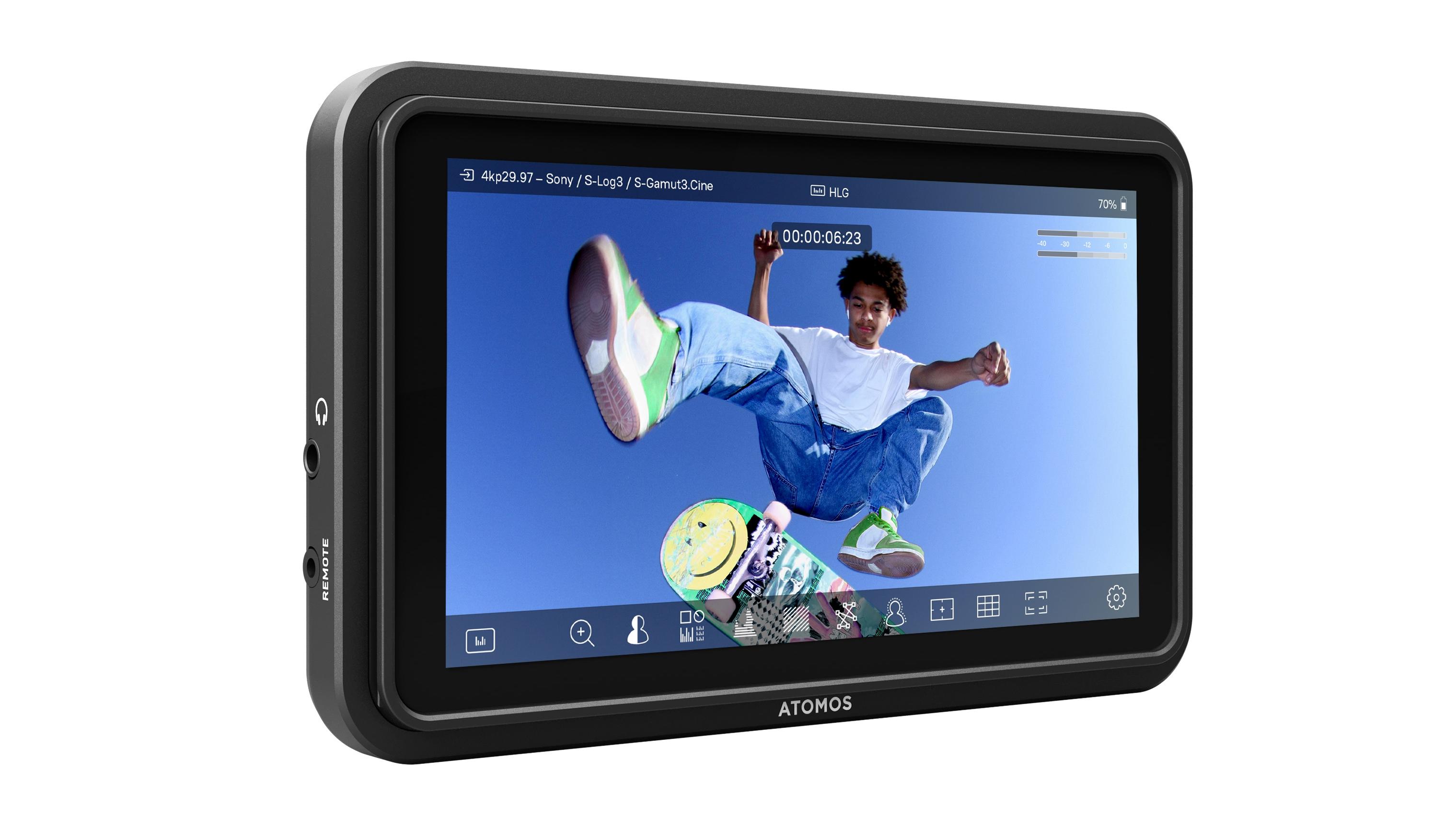 ATOMOS SHINOBI 4K HDRモニター 5インチ Atomos Unveils Shinobi GO 5-Inch HDR Monitor | TV Tech