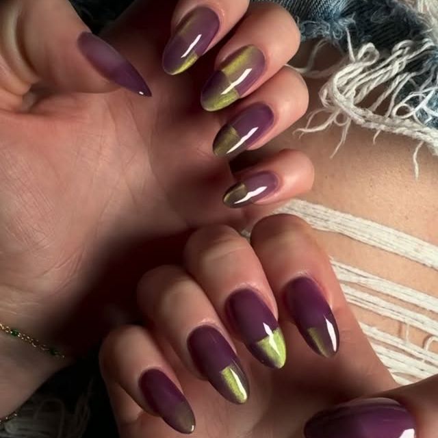 purple manicure